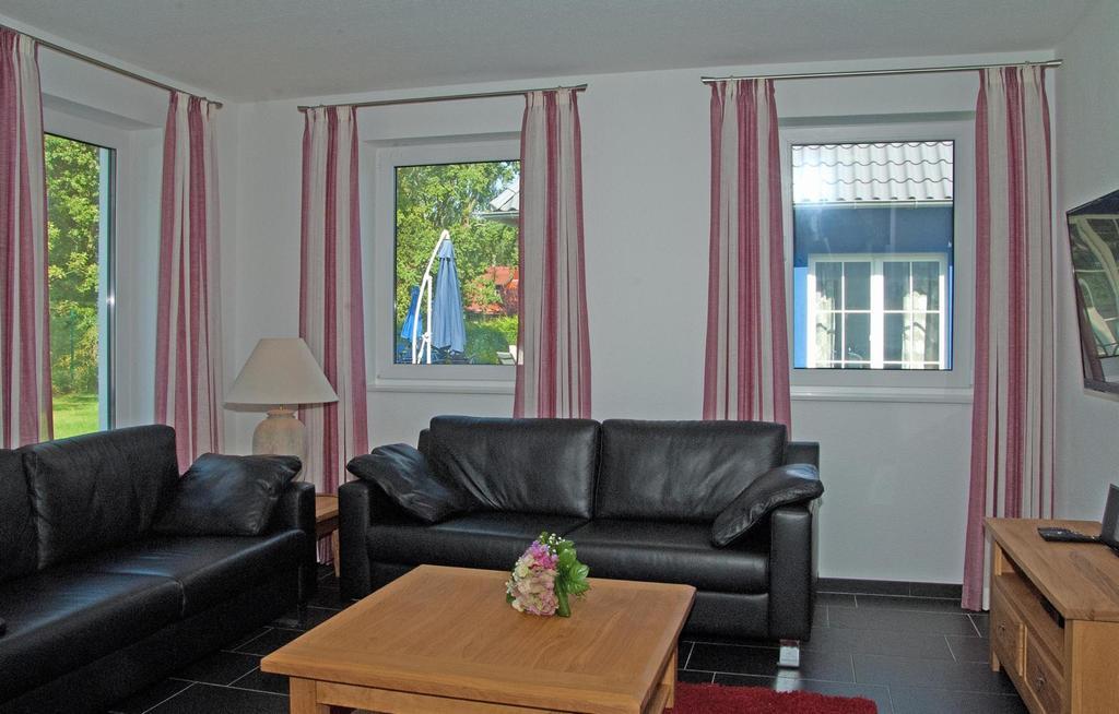 Ferienhaus Emmely Nur Wenige Gehminuten Zum Strand Ruhig Glowe Exteriör bild