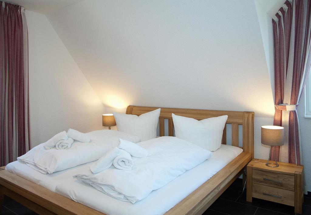Ferienhaus Emmely Nur Wenige Gehminuten Zum Strand Ruhig Glowe Exteriör bild