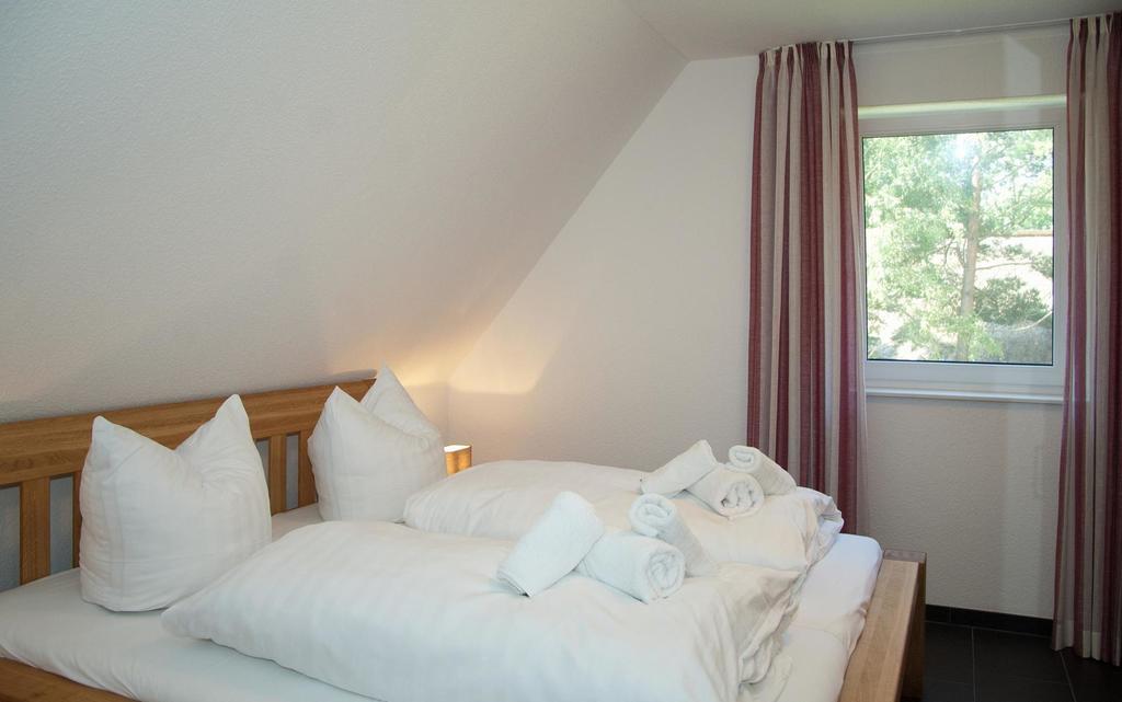 Ferienhaus Emmely Nur Wenige Gehminuten Zum Strand Ruhig Glowe Exteriör bild
