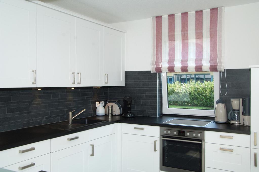 Ferienhaus Emmely Nur Wenige Gehminuten Zum Strand Ruhig Glowe Exteriör bild
